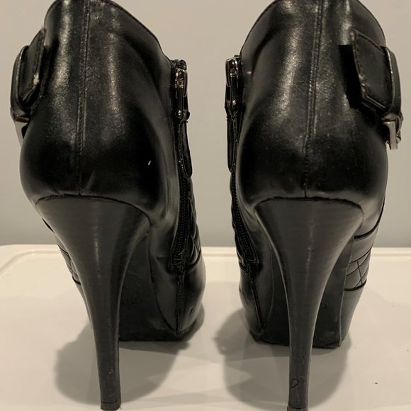 Guess Ladies Black Stilettos Shoes - Picture 7 of 9